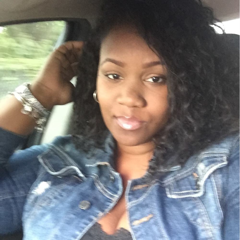 Meet your Posher, Donielle